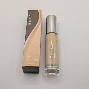 Becca Foundation Linen NIB 1 oz 24 Hour Coverage